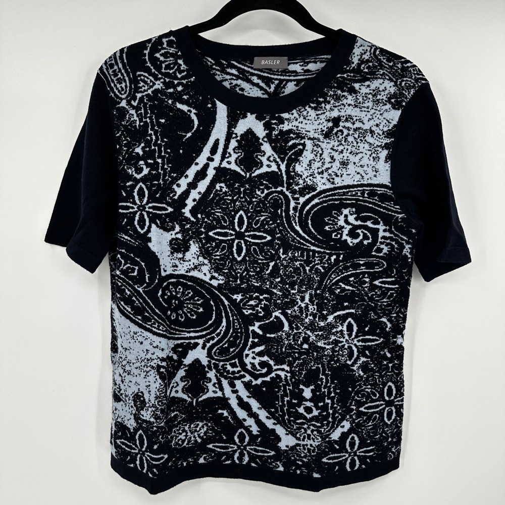 Basler Blue Paisley Jacquard Knit Short Sleeve Crew Neck‎ Top Sz 38 Mod European